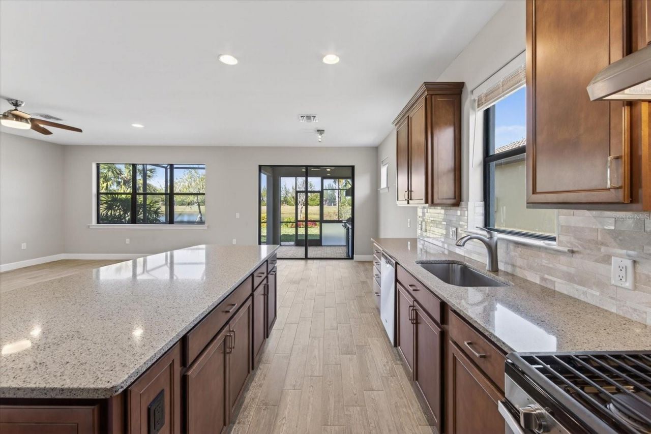 6745 Chester Trail, Bradenton, FL 34202 Photo