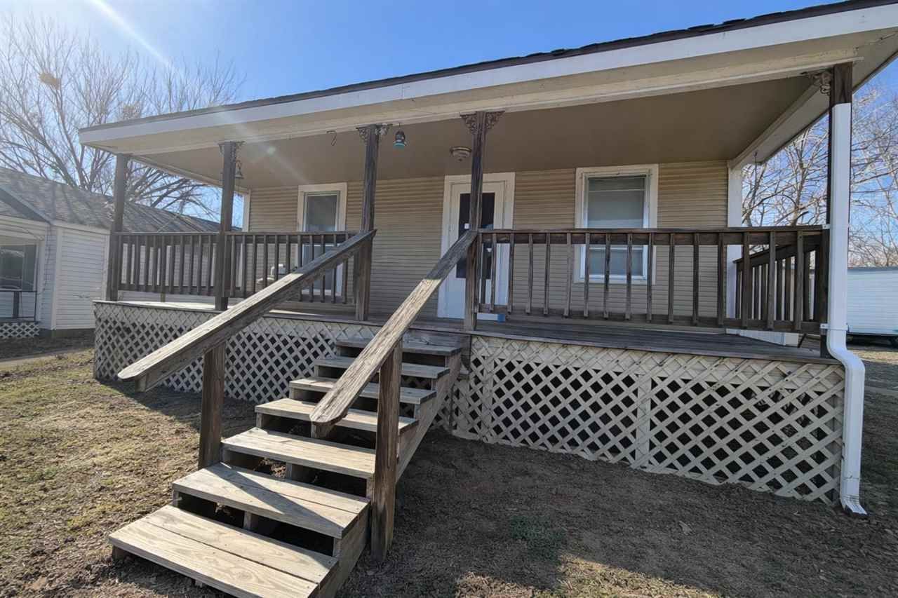 409 S Bristow Avenue, Drumright, OK 74030 Main Photo