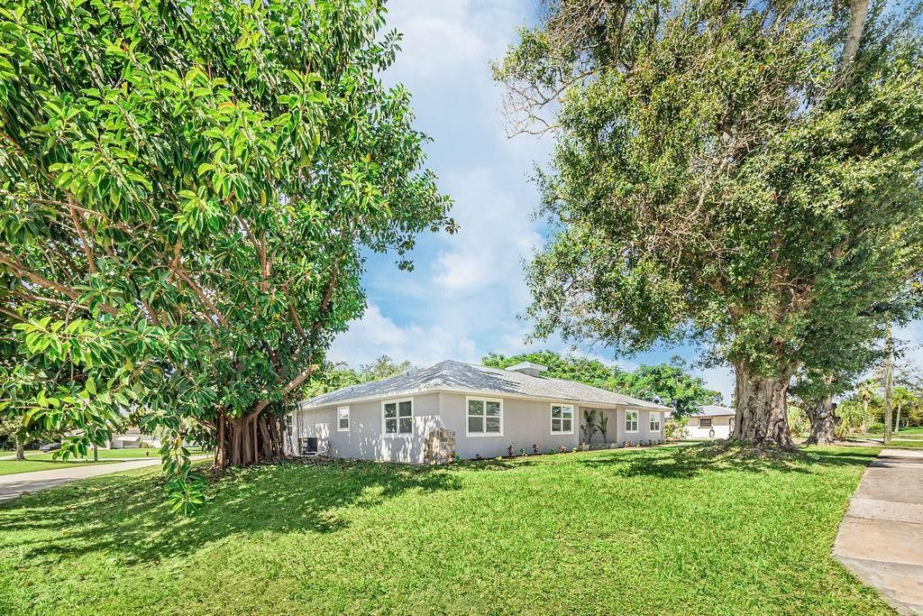 300 Riomar Drive, Port Saint Lucie, FL 34952 Photo