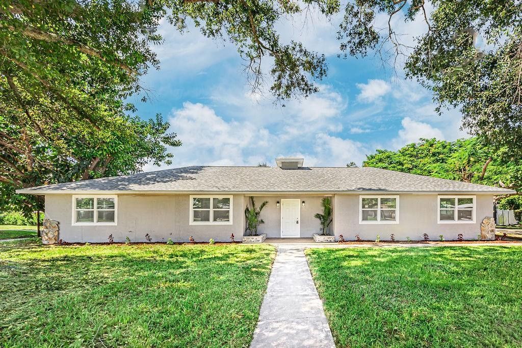 300 Riomar Drive, Port Saint Lucie, FL 34952 Photo