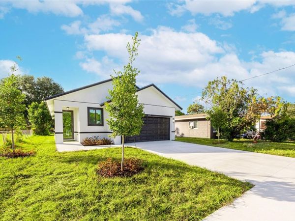 1605 N 23rd St, Fort Pierce, FL 34950