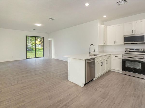 1605 N 23rd Street, Fort Pierce, FL 34950