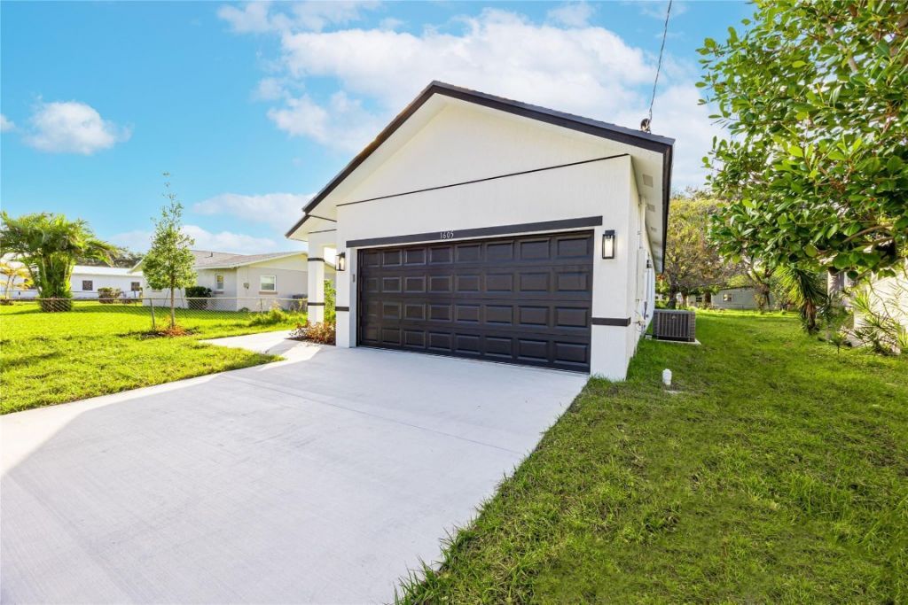 1605 N 23rd St, Fort Pierce, FL 34950 Photo