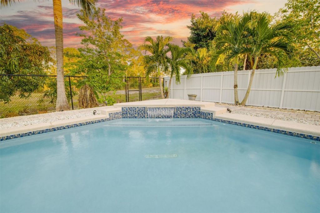 3073 SW Ann Arbor Rd, Port Saint Lucie, FL 34953 Photo