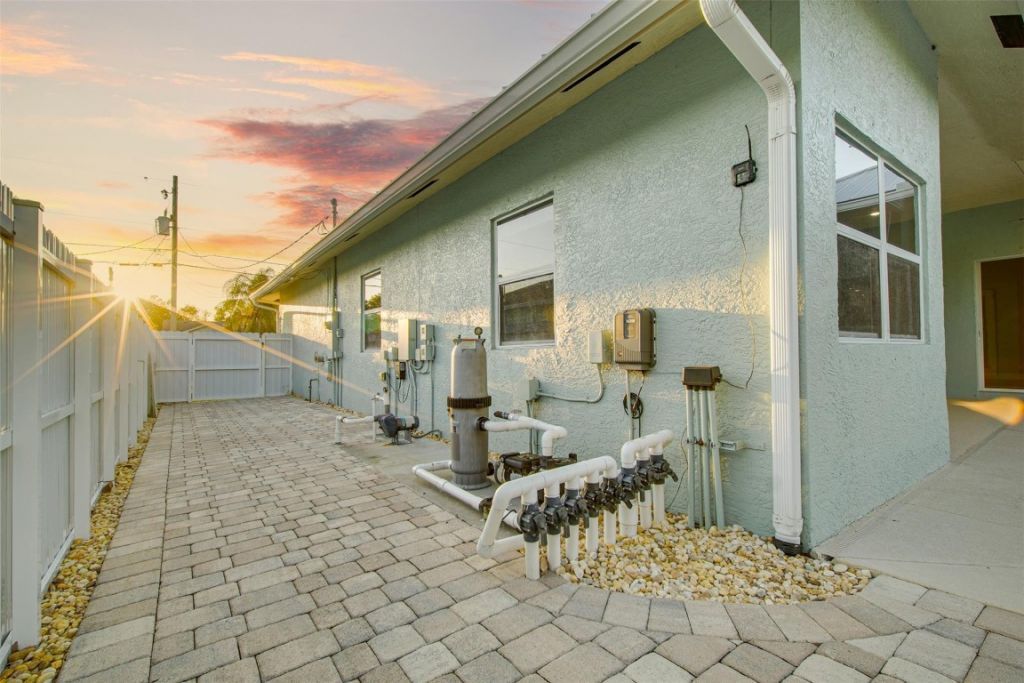 3073 SW Ann Arbor Rd, Port Saint Lucie, FL 34953 Photo