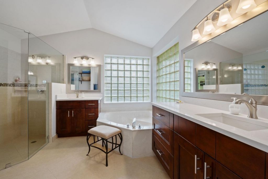 732 Crescent Way, Weston, FL 33326 Photo