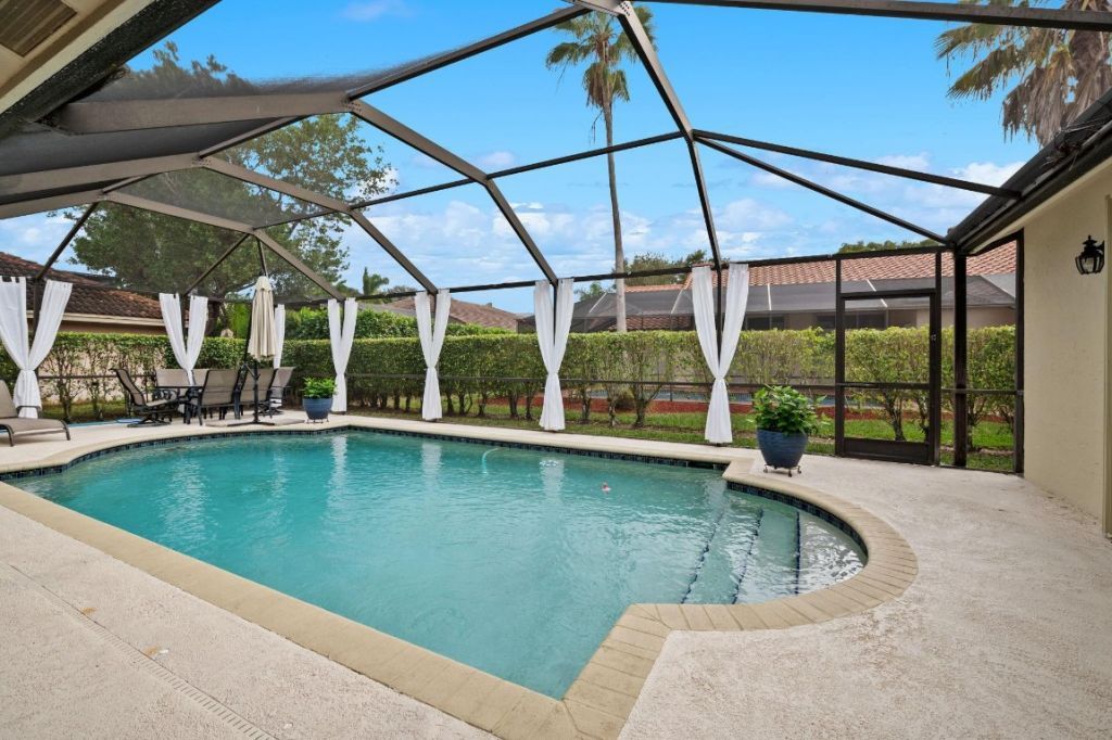 732 Crescent Way, Weston, FL 33326 Photo