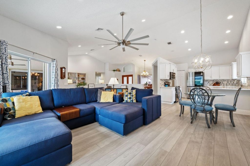 732 Crescent Way, Weston, FL 33326 Photo