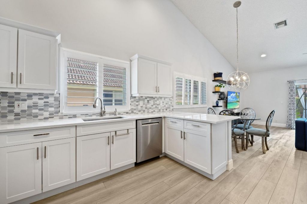 732 Crescent Way, Weston, FL 33326 Photo