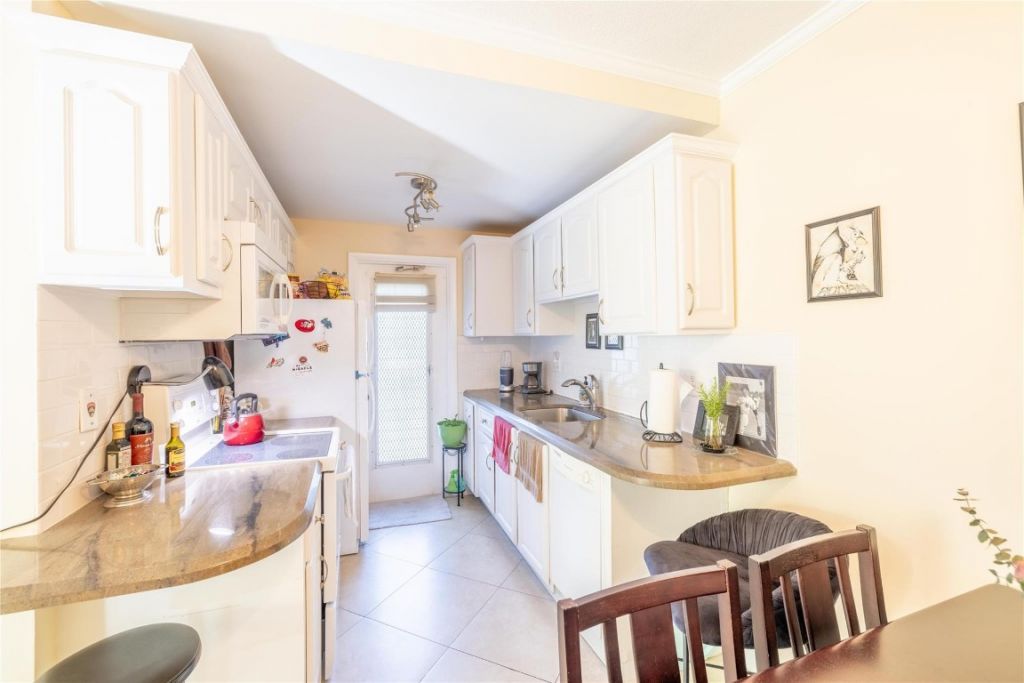 224 Hibiscus Avenue, Unit 250, Lauderdale by the Sea, FL 33308 Photo