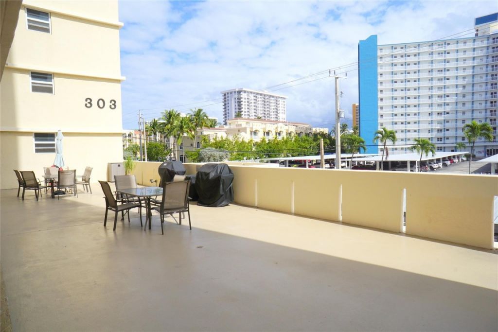 303 N Riverside Drive, Unit PH-4, Pompano Beach, FL 33062 Photo