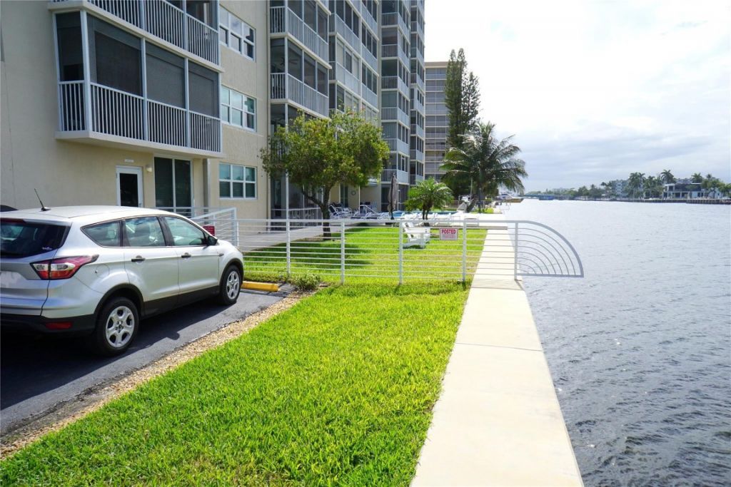 303 N Riverside Drive, Unit PH-4, Pompano Beach, FL 33062 Photo