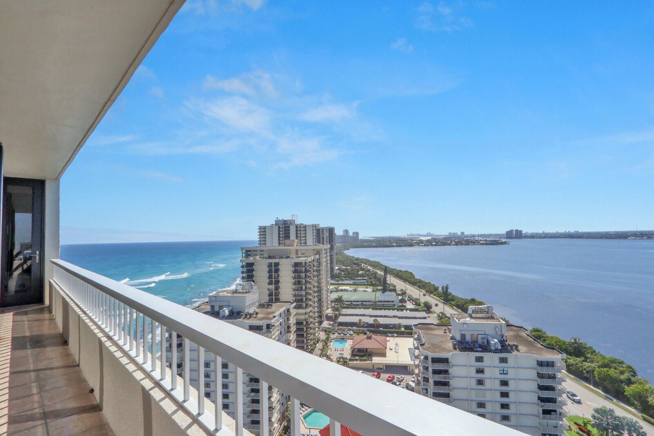 5510 N Ocean Drive, Unit 22d, Singer Island, FL 33404 Photo