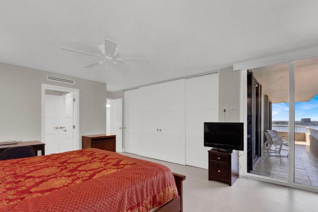 5510 N Ocean Drive, Unit 22d, Singer Island, FL 33404 Photo