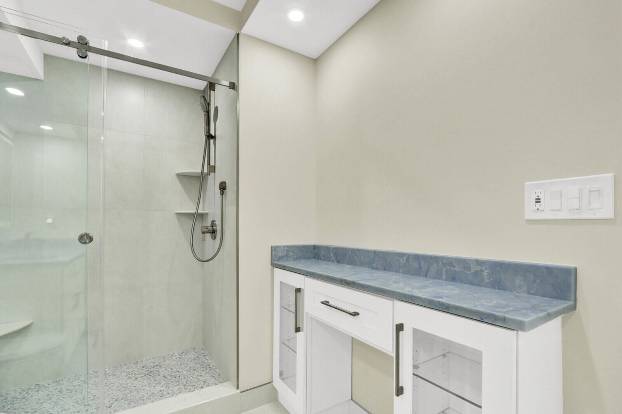 5510 N Ocean Drive, Unit 22d, Singer Island, FL 33404 Photo