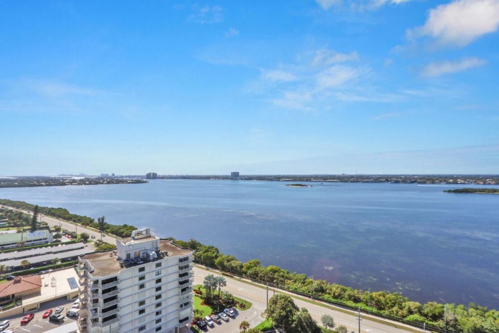 5510 N Ocean Drive, Unit 22d, Singer Island, FL 33404 Photo