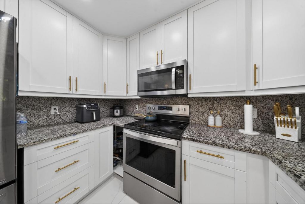 849 Camellia Drive, Royal Palm Beach, FL 33411 Photo