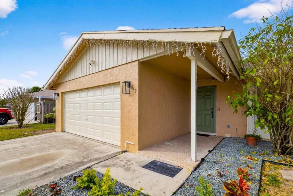 849 Camellia Drive, Royal Palm Beach, FL 33411 Photo