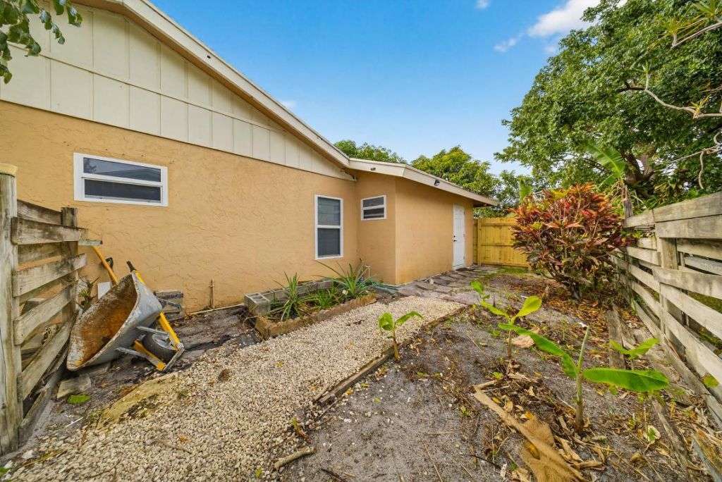 849 Camellia Drive, Royal Palm Beach, FL 33411 Photo