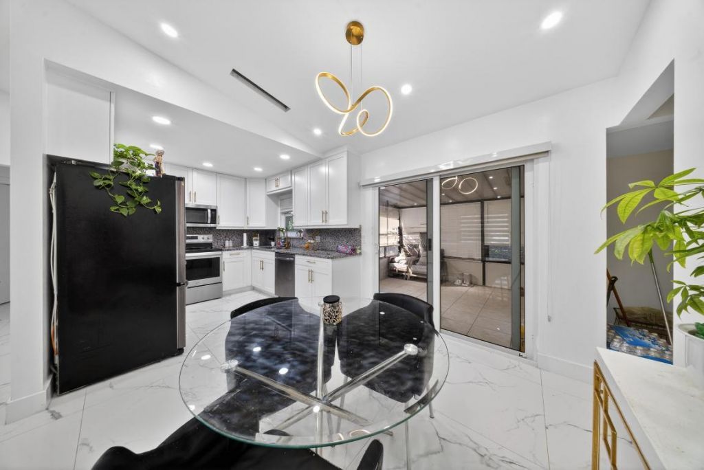 849 Camellia Drive, Royal Palm Beach, FL 33411 Photo