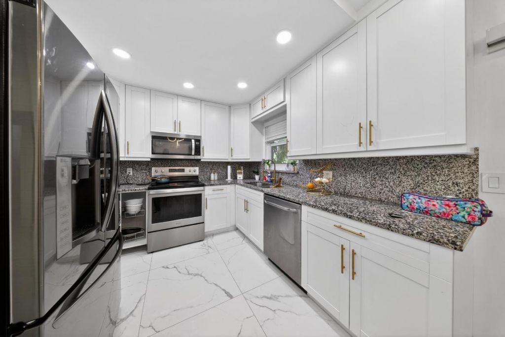 849 Camellia Drive, Royal Palm Beach, FL 33411 Photo