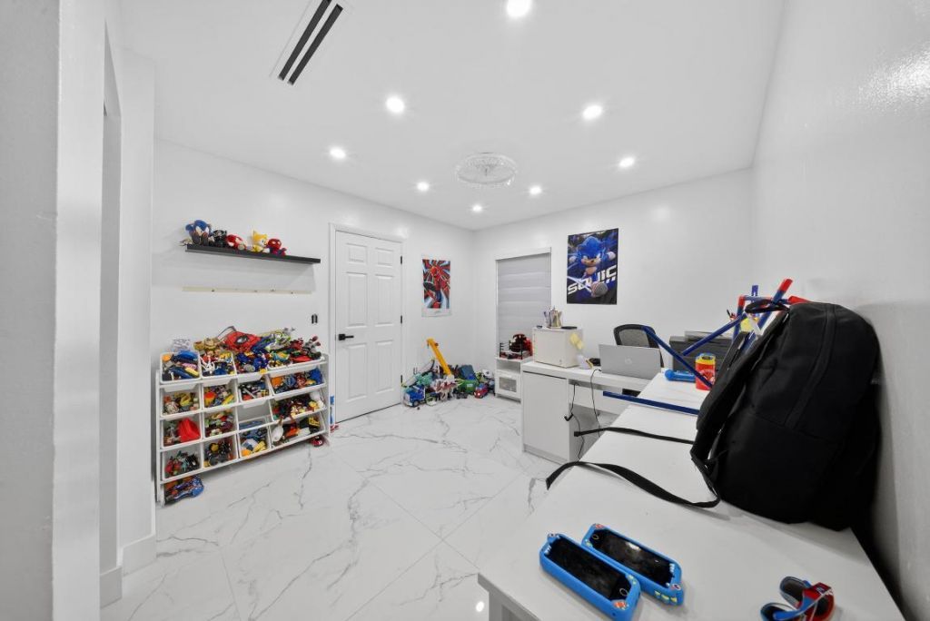 849 Camellia Drive, Royal Palm Beach, FL 33411 Photo