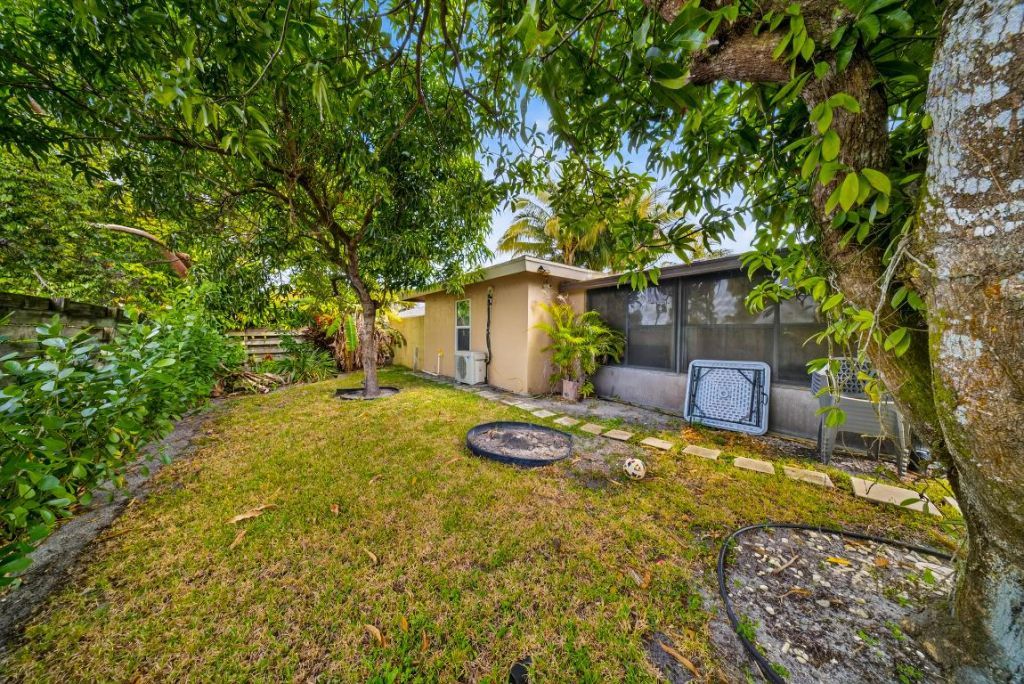 849 Camellia Drive, Royal Palm Beach, FL 33411 Photo