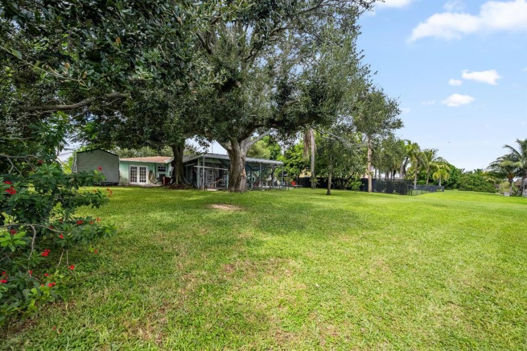 6400 Carambola Circle, West Palm Beach, FL 33406 Photo