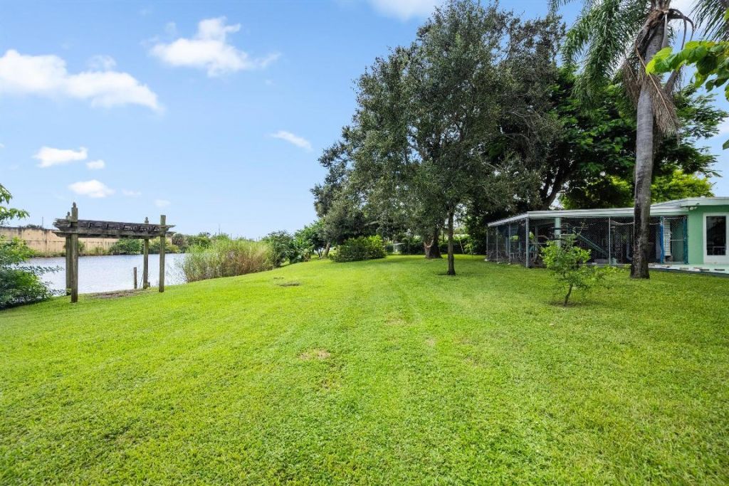 6400 Carambola Circle, West Palm Beach, FL 33406 Photo