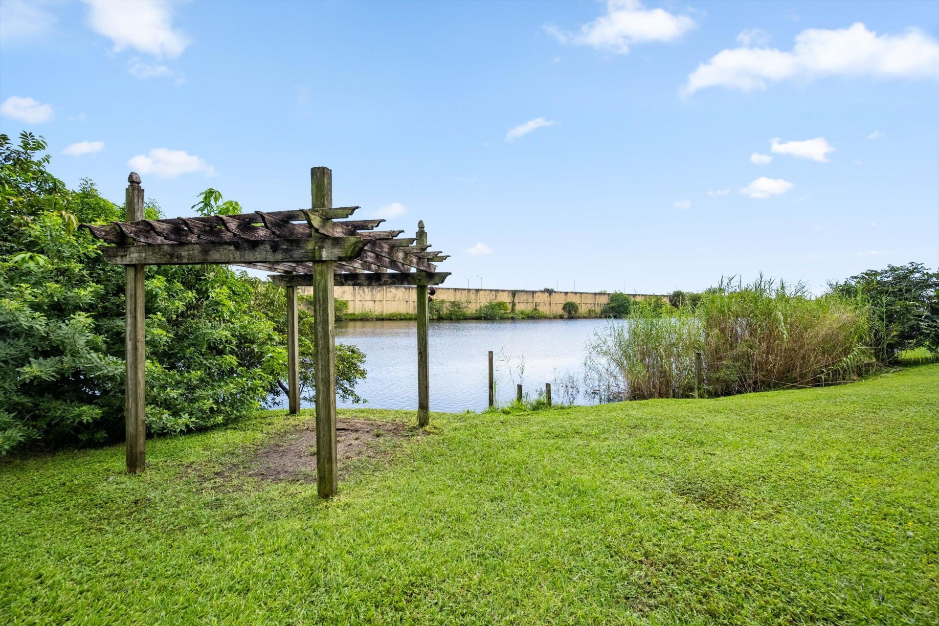 6400 Carambola Circle, West Palm Beach, FL 33406 Photo