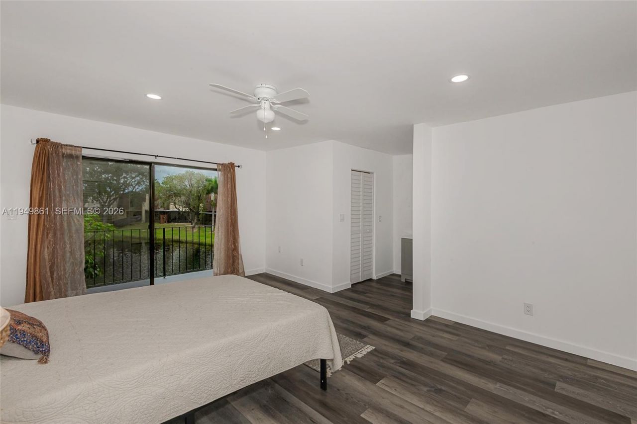 1501 NW 90th Way, Unit 1501, Pembroke Pines, FL 33024 Photo