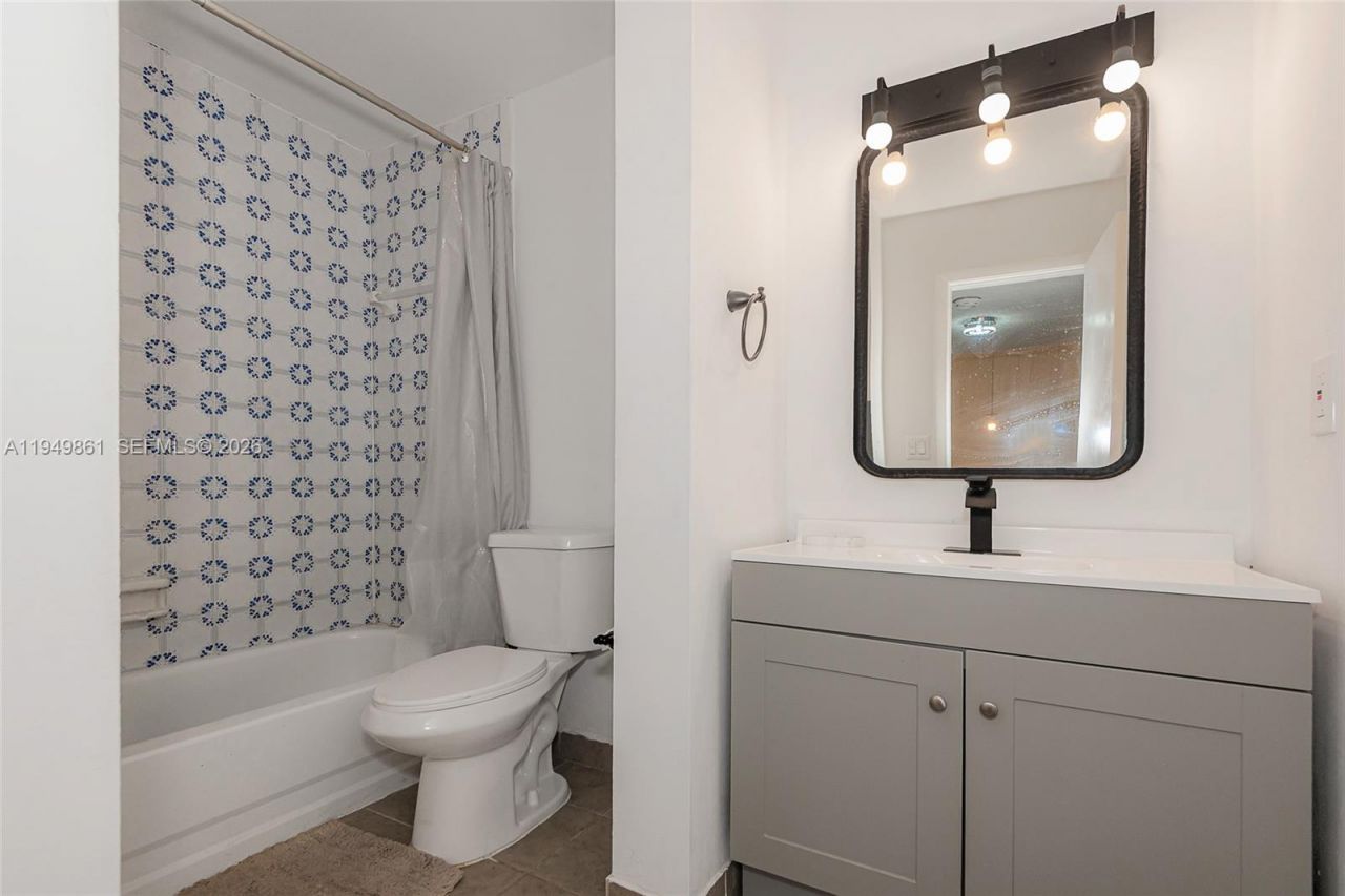 1501 NW 90th Way, Unit 1501, Pembroke Pines, FL 33024 Photo