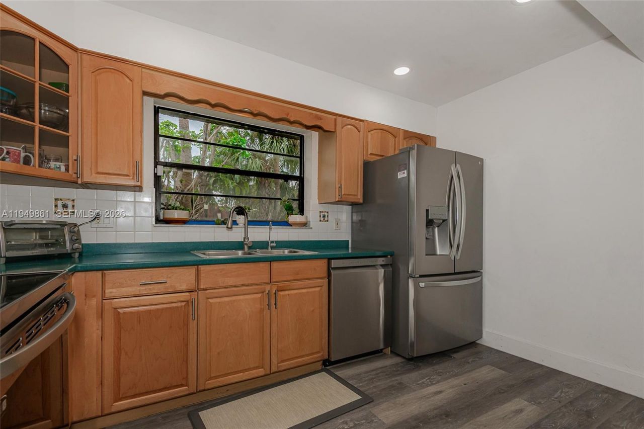 1501 NW 90th Way, Unit 1501, Pembroke Pines, FL 33024 Photo