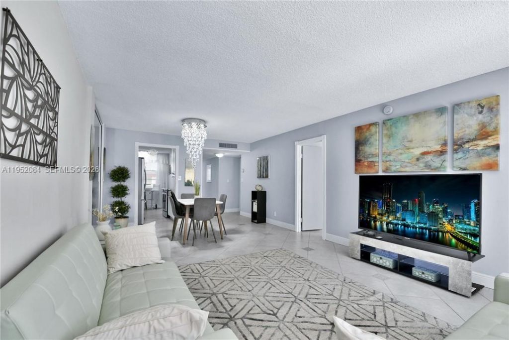 2999 NW 48th Ave , Unit 438, Lauderdale Lakes, FL 33313 Photo