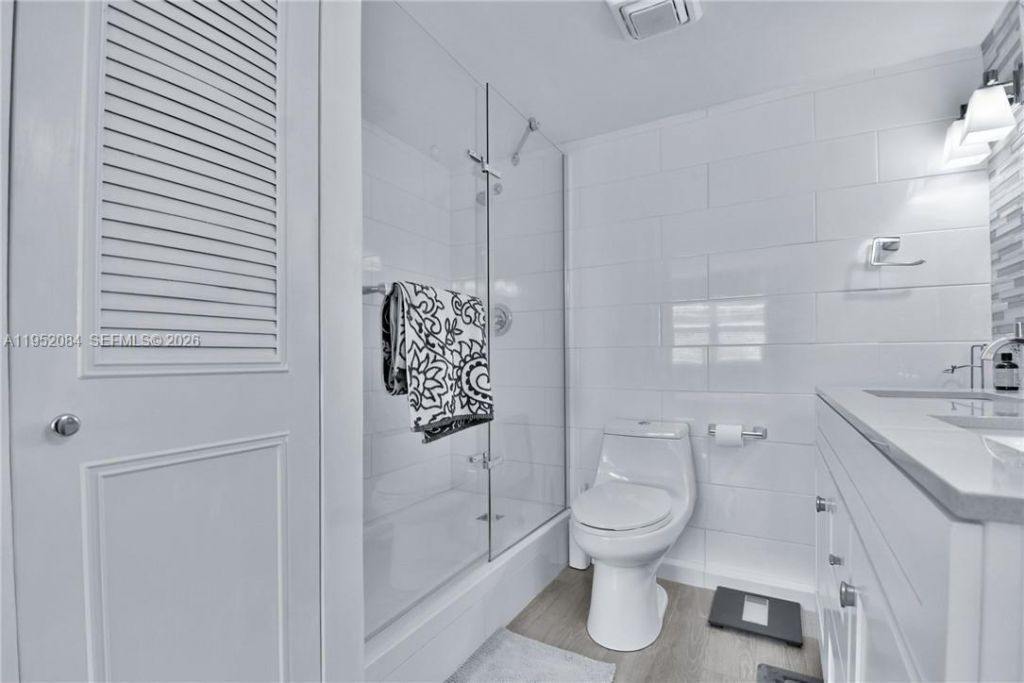 2999 NW 48th Ave , Unit 438, Lauderdale Lakes, FL 33313 Photo