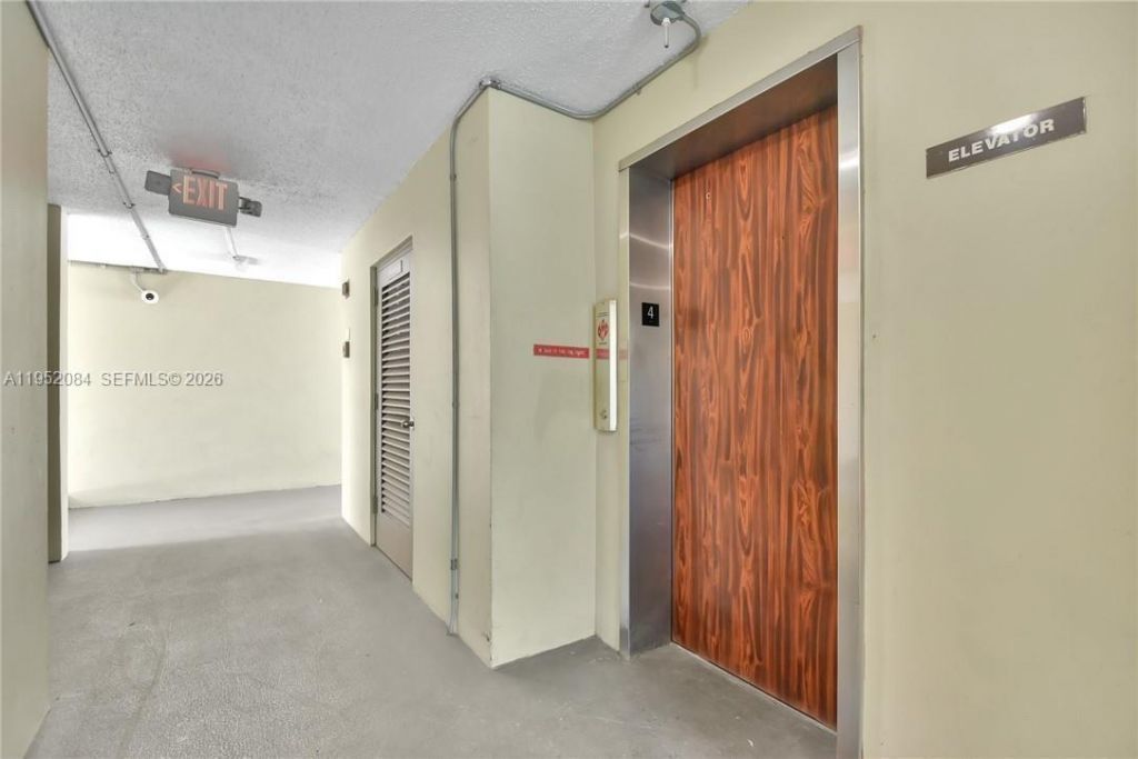 2999 NW 48th Ave , Unit 438, Lauderdale Lakes, FL 33313 Photo