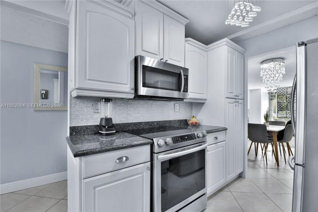 2999 NW 48th Ave , Unit 438, Lauderdale Lakes, FL 33313 Photo