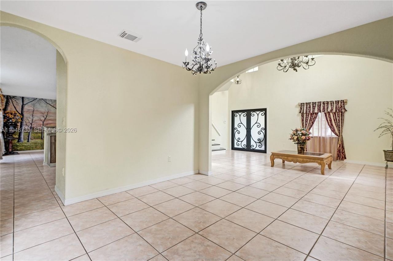 5502 SW 162nd Pl, Miami, FL 33185 Photo