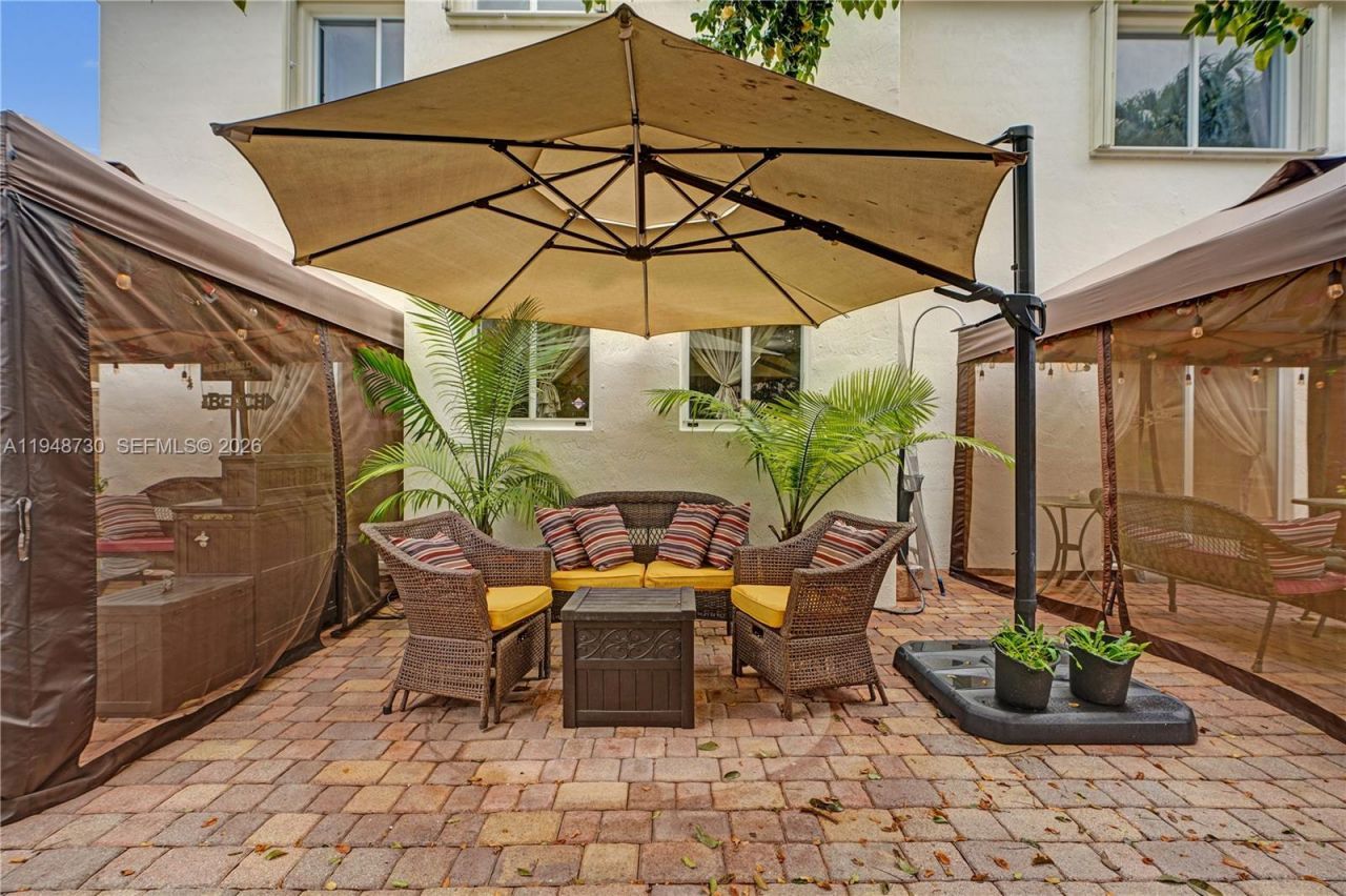 5502 SW 162nd Pl, Miami, FL 33185 Photo