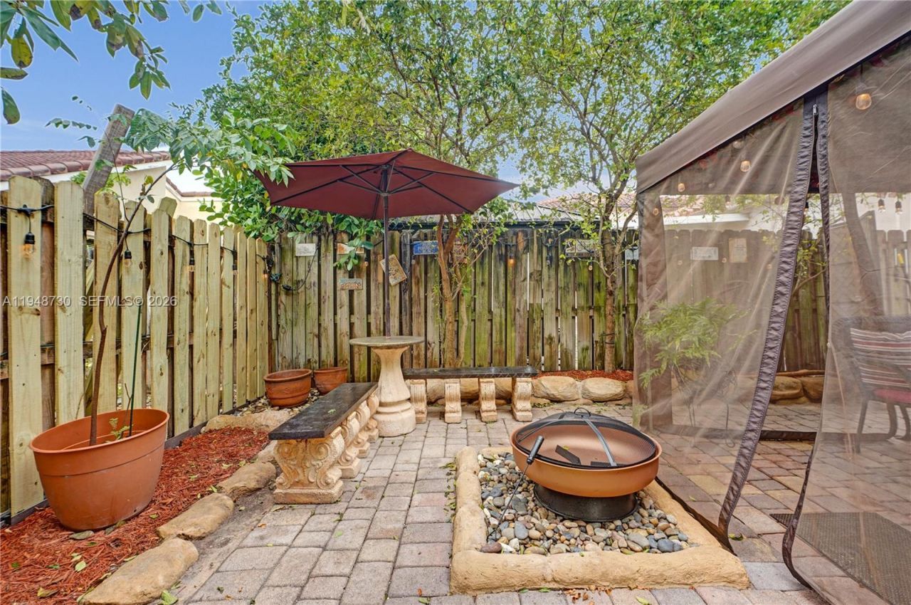 5502 SW 162nd Pl, Miami, FL 33185 Photo