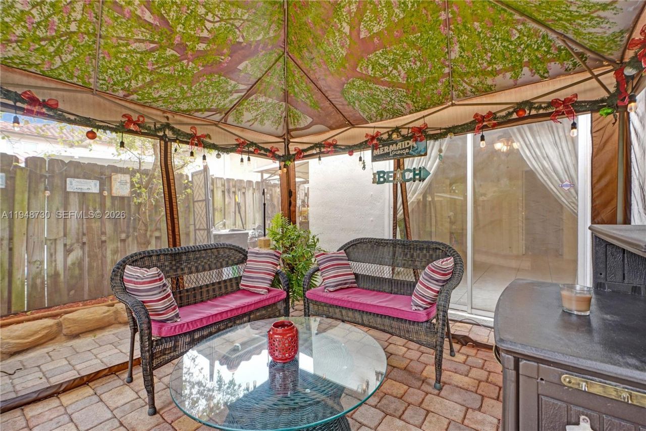 5502 SW 162nd Pl, Miami, FL 33185 Photo