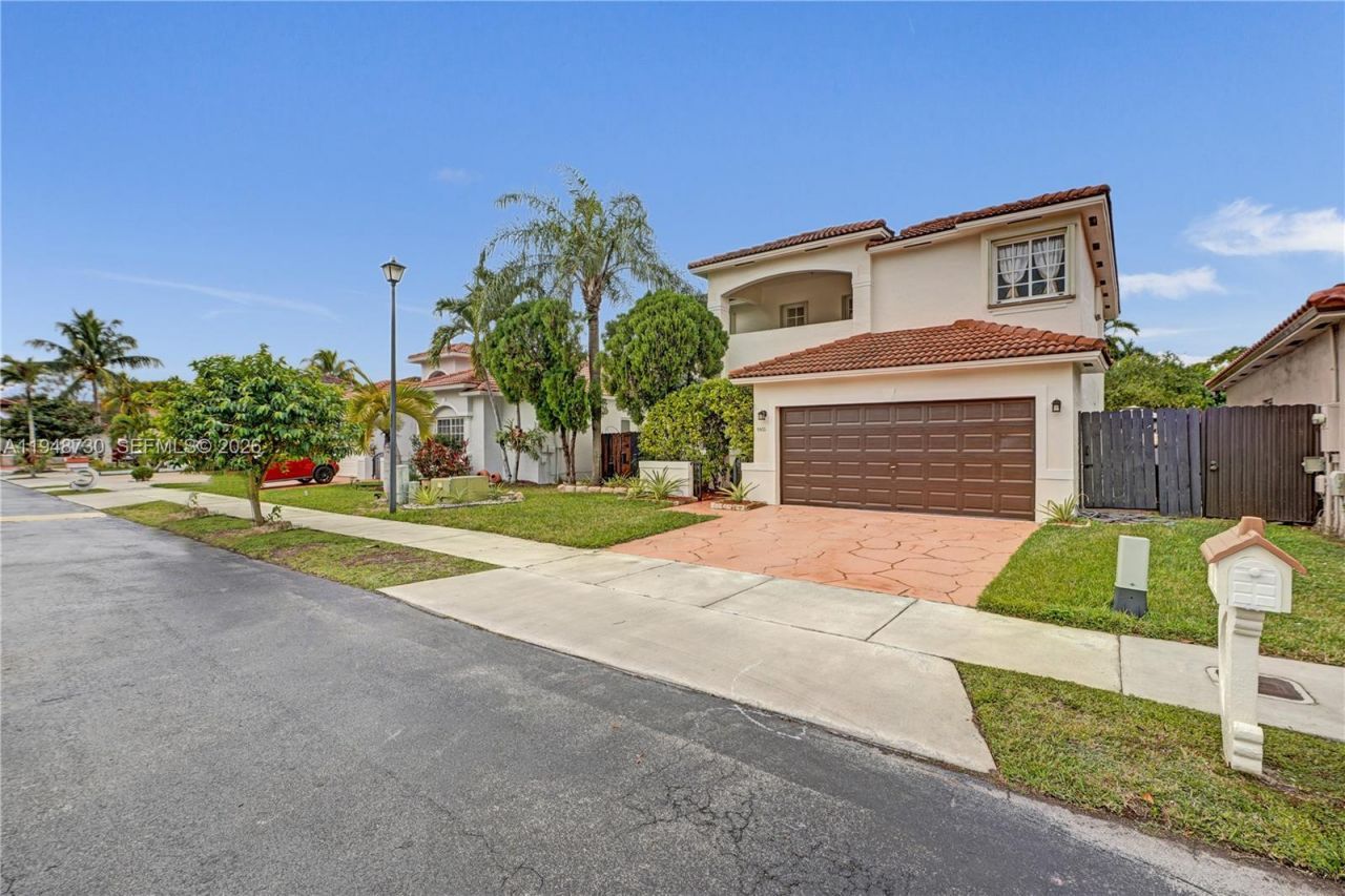 5502 SW 162nd Pl, Miami, FL 33185 Photo