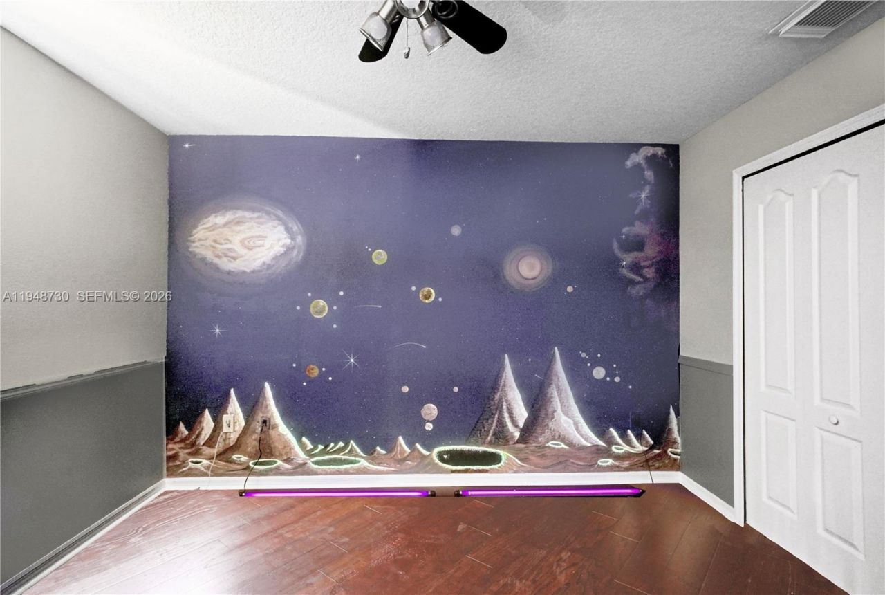 5502 SW 162nd Pl, Miami, FL 33185 Photo