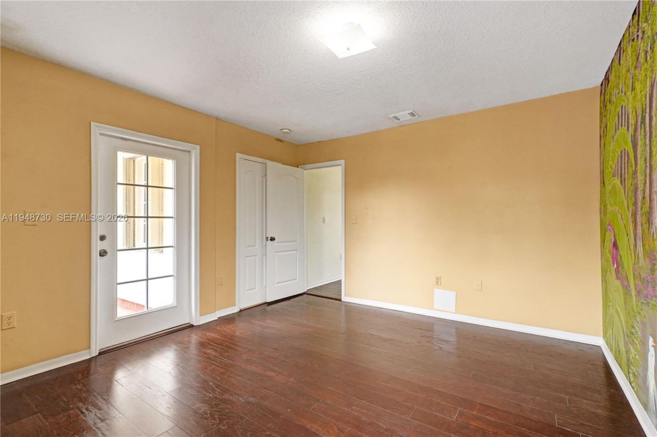 5502 SW 162nd Pl, Miami, FL 33185 Photo