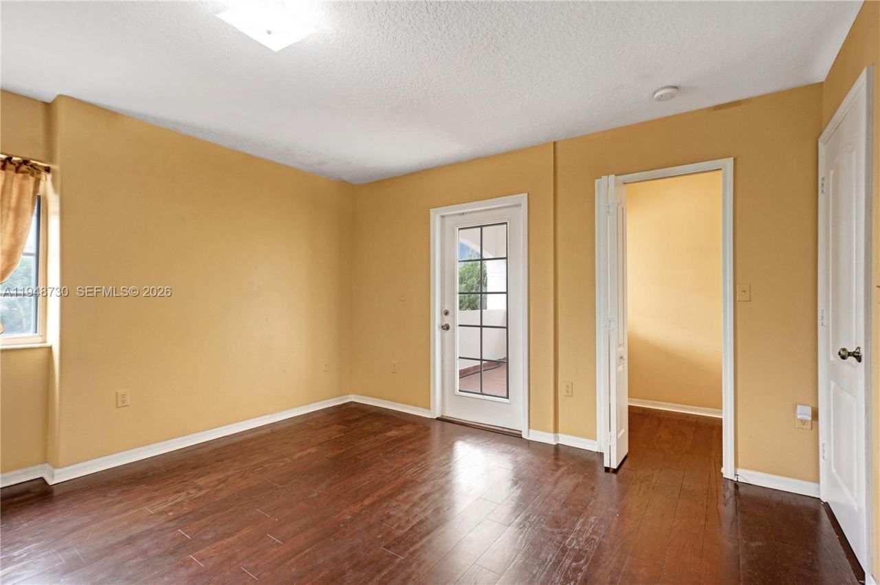 5502 SW 162nd Pl, Miami, FL 33185 Photo