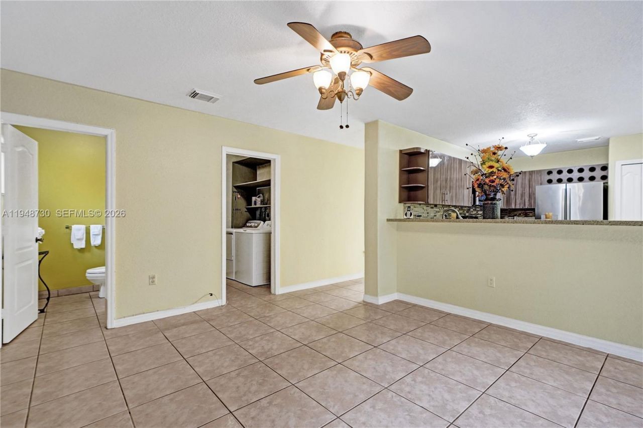 5502 SW 162nd Pl, Miami, FL 33185 Photo