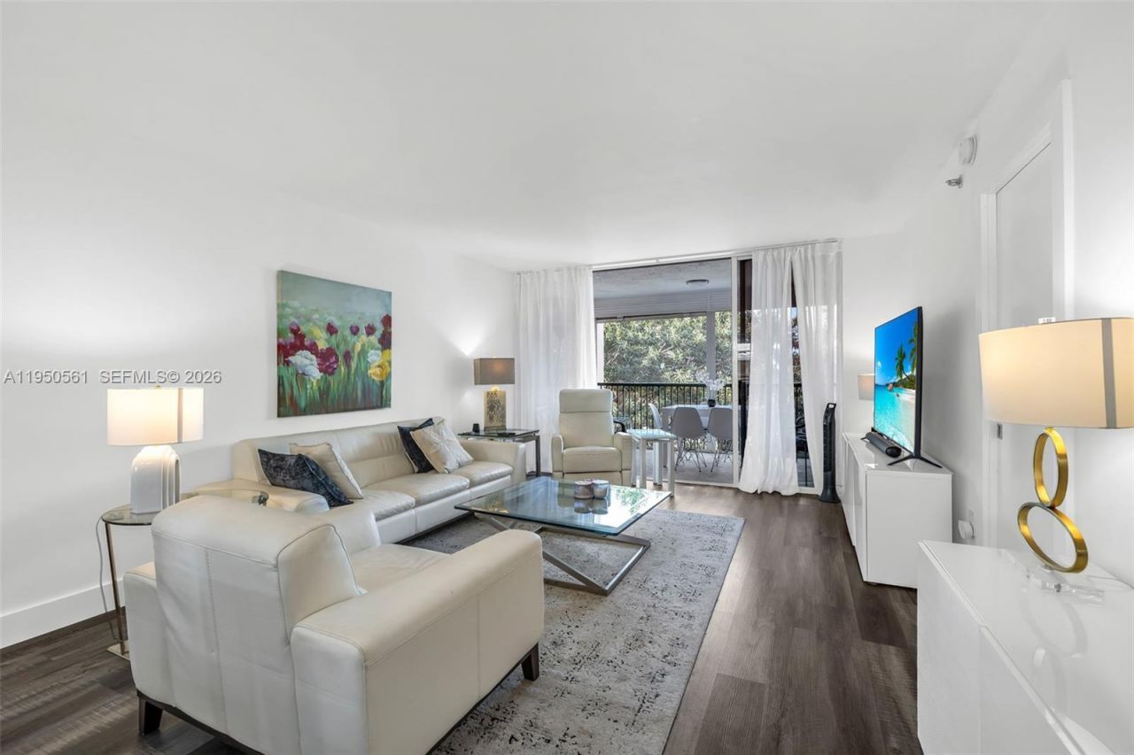 3910 Inverrary Blvd , Unit 503-B, Lauderhill, FL 33319 Photo