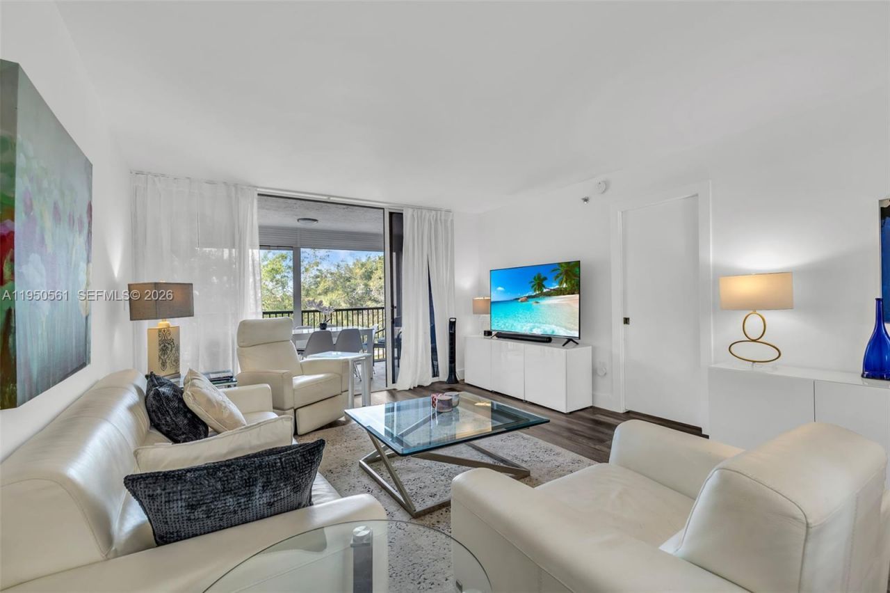 3910 Inverrary Blvd , Unit 503-B, Lauderhill, FL 33319 Photo