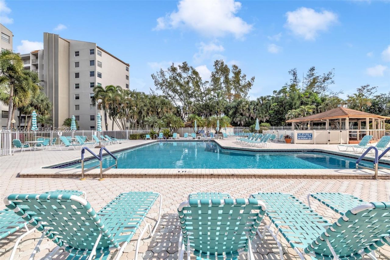 3910 Inverrary Blvd , Unit 503-B, Lauderhill, FL 33319 Photo