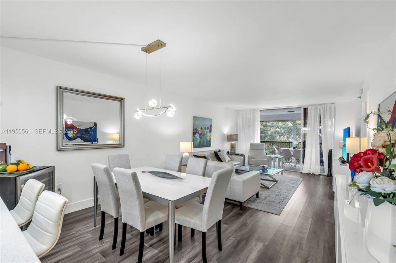 3910 Inverrary Blvd , Unit 503-B, Lauderhill, FL 33319 Photo